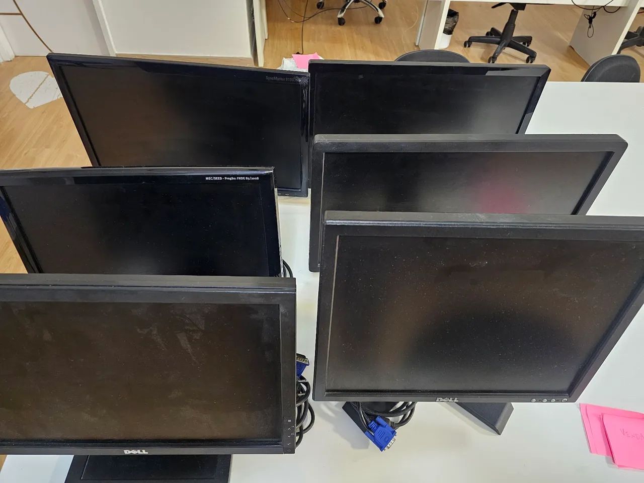 Monitor Dell e outros