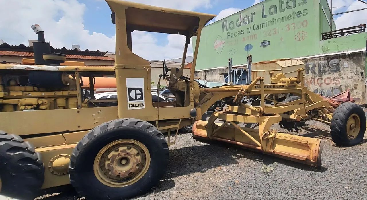 Patrol Caterpillar 120B usada  - Foto 6
