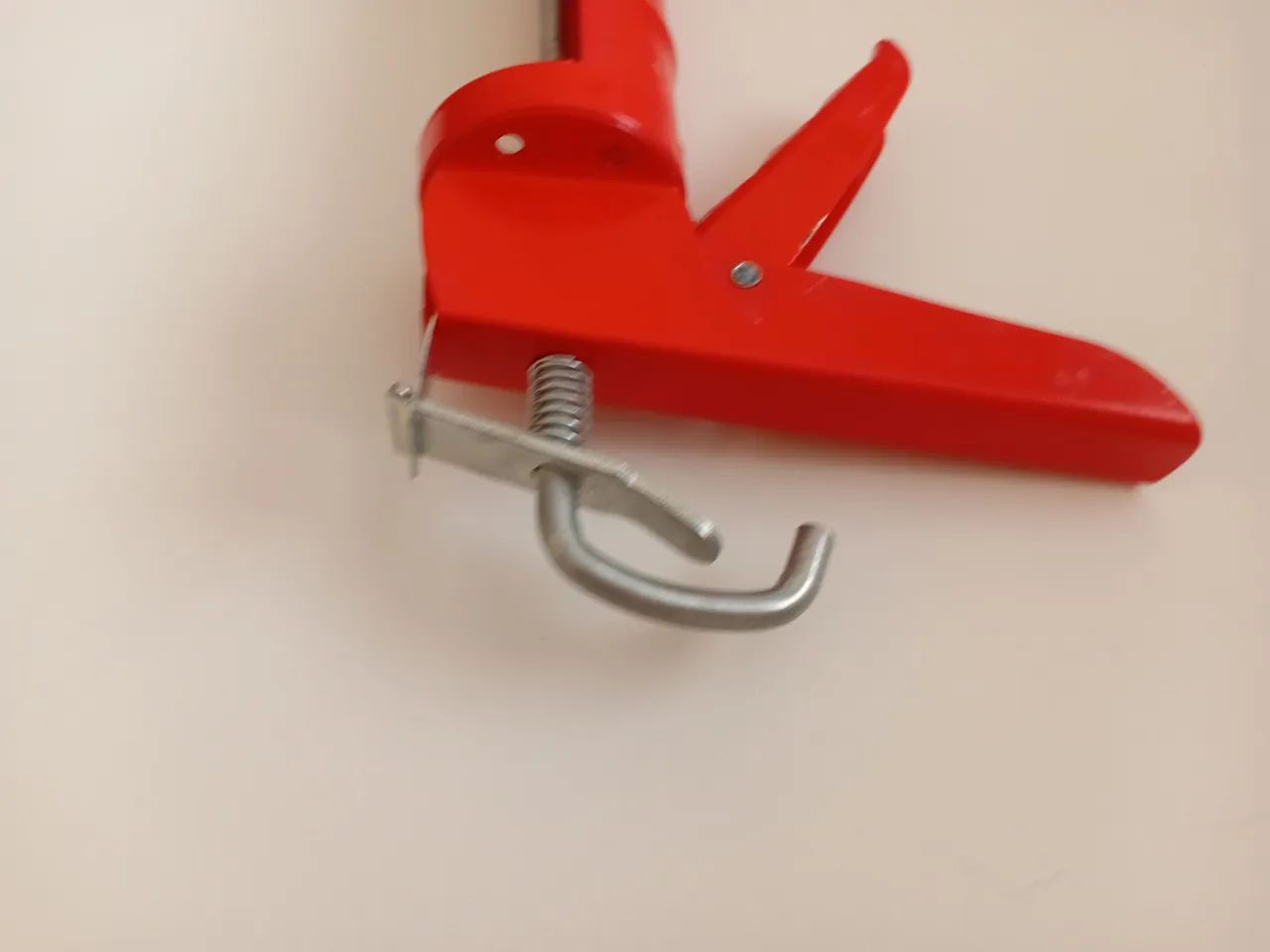 Caulking Gun65735644723203123