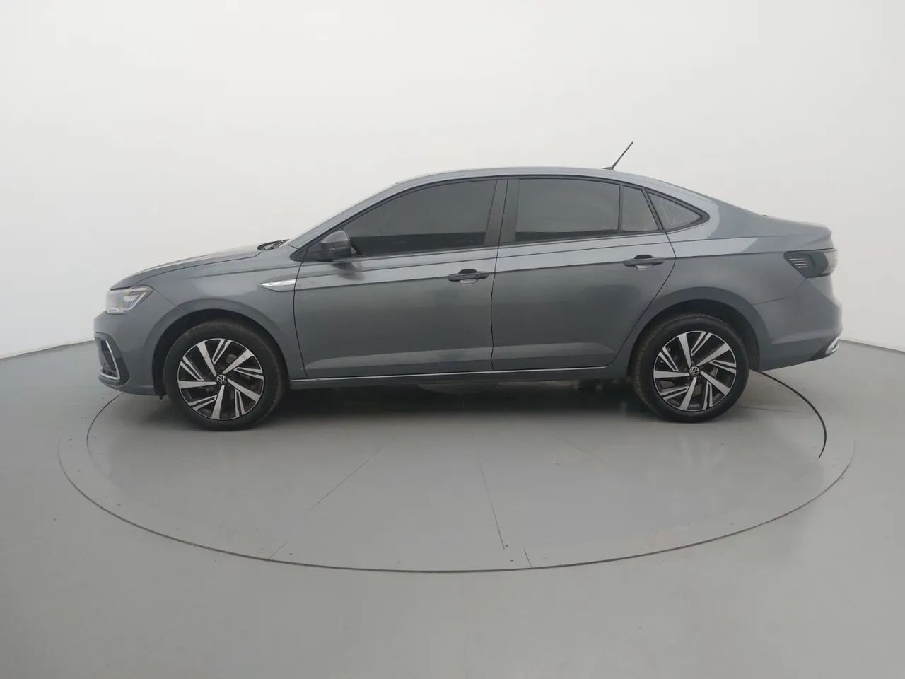 Volkswagen Virtus Highline 200 TSI 1.0 Flex 12V Aut, foto 2 de 12