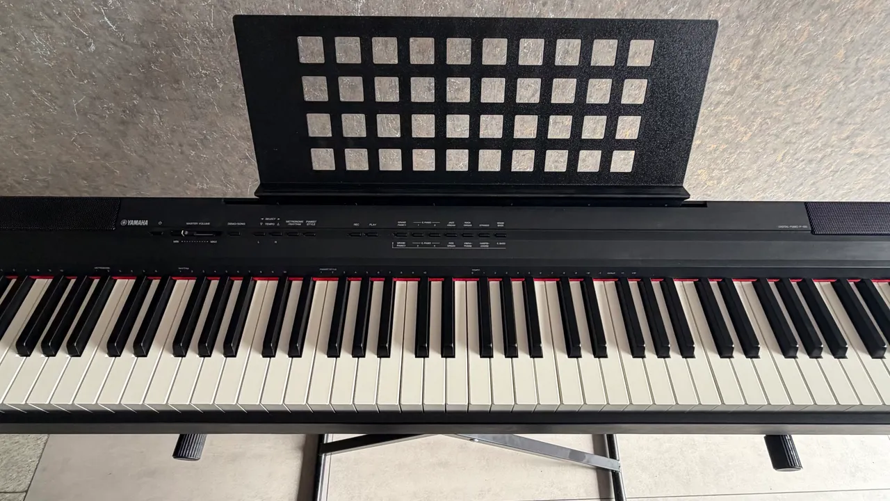 yamaha p105