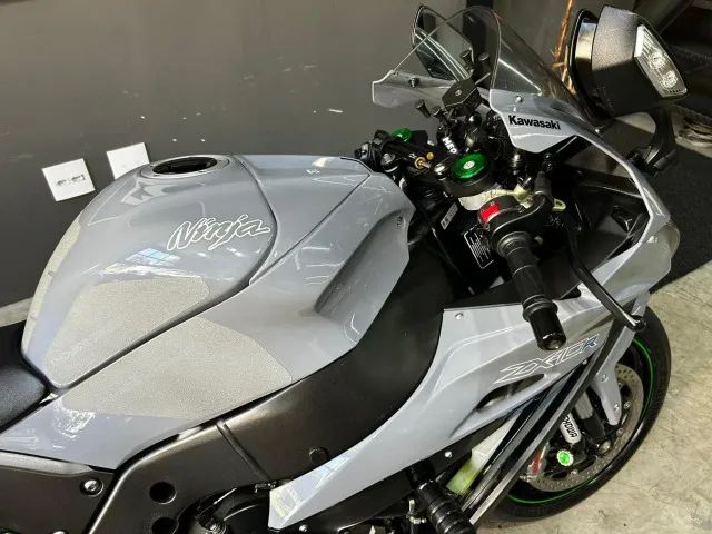 Kawasaki Zx-10/ Zx-10r 1000cc 2018 - 1487216076 | OLX