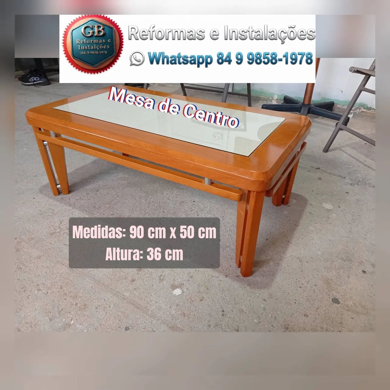 Mesa de Centro de Madeira Maciça e Vidro 