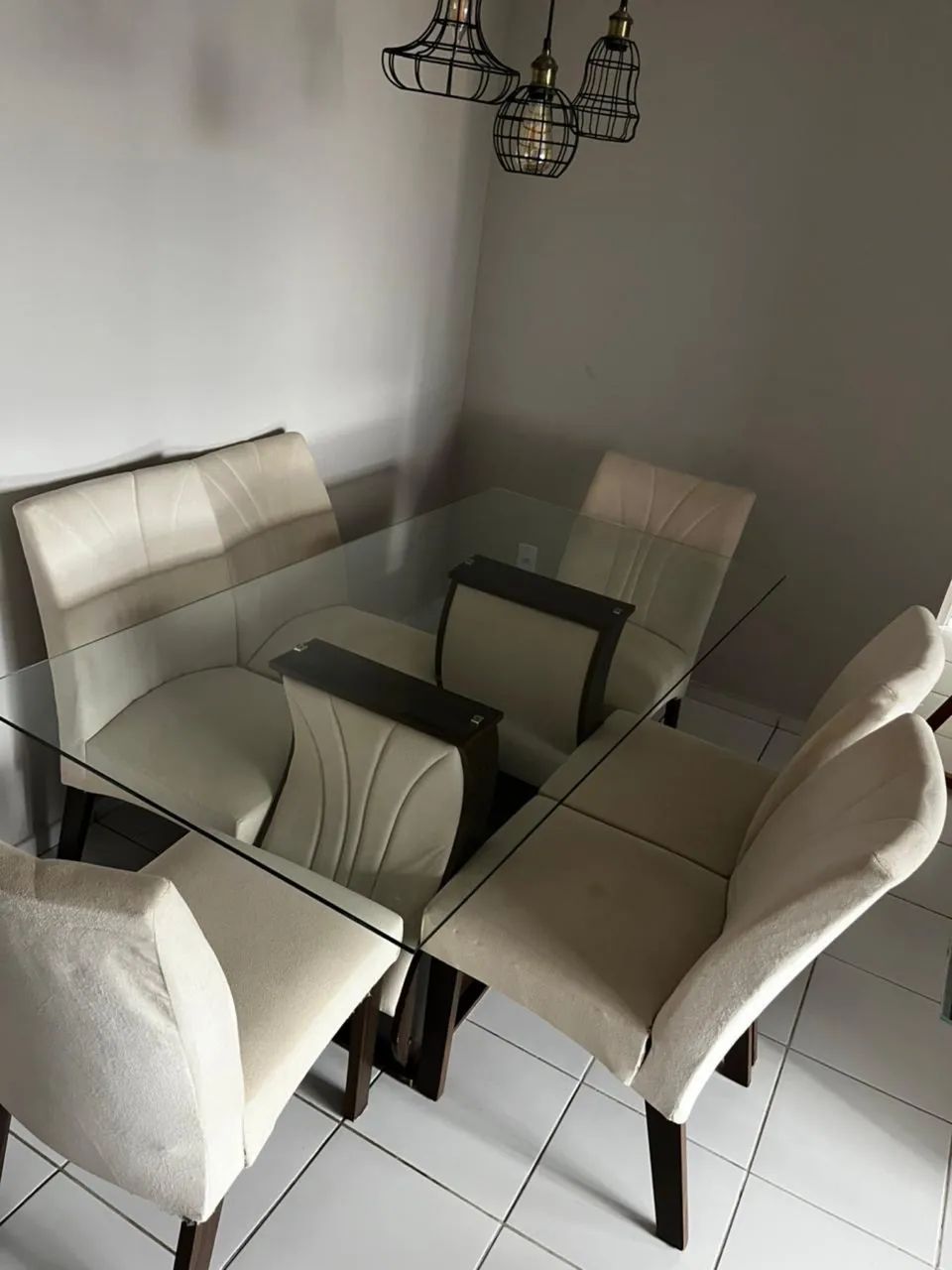     Mesa de Jantar com 6 Cadeiras - Vidro + Estofadas