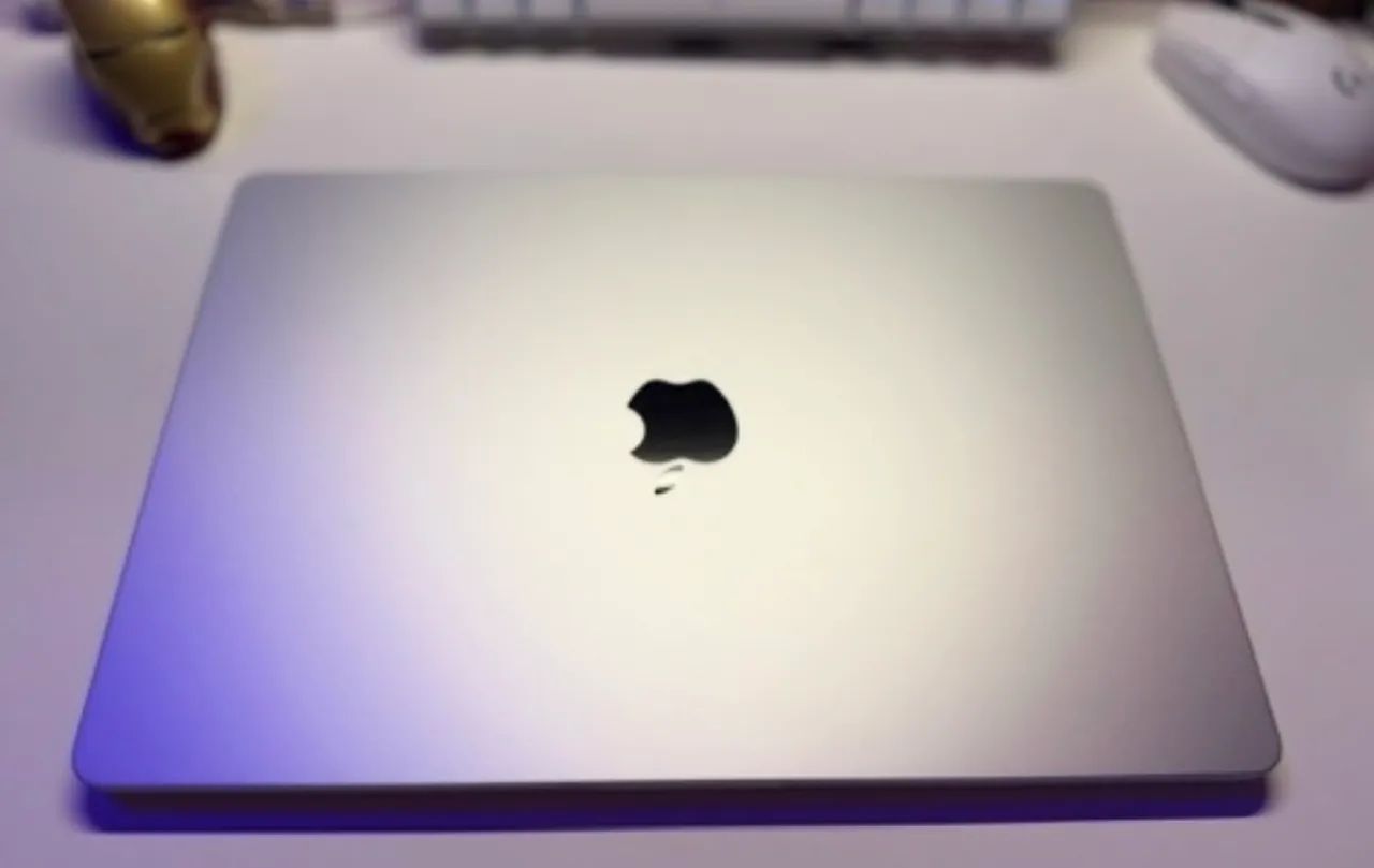 MacBook Air M4 13 512GB e 16GB - Silver NOVO - Notebooks - Boa