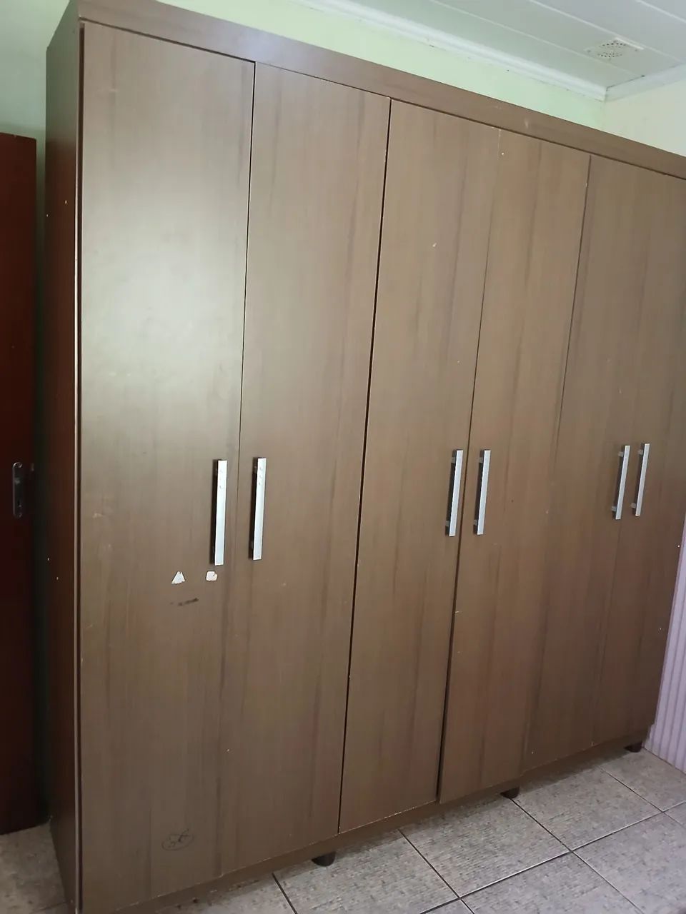 Vendo guardar roupa 6 portas 2,25mts