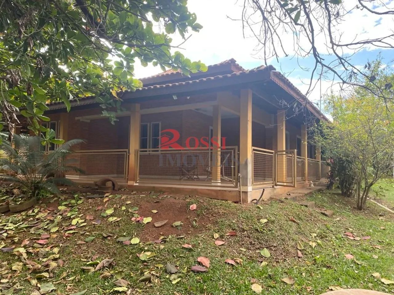 CASA COM PISCINA PARA VENDA - Foto 2