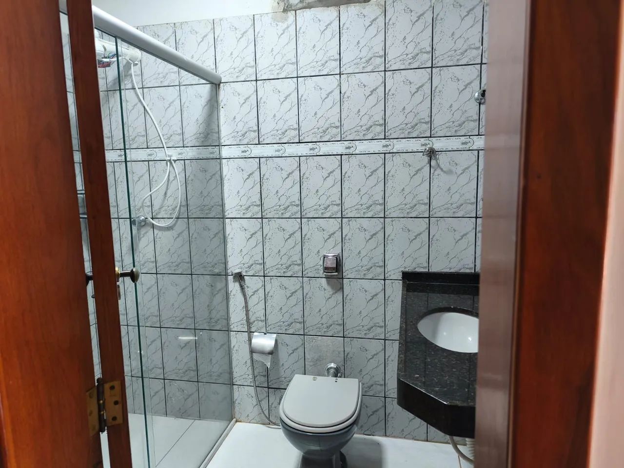 Casa de 03 quartos mais dependência em Sobradinho DF - Foto 4