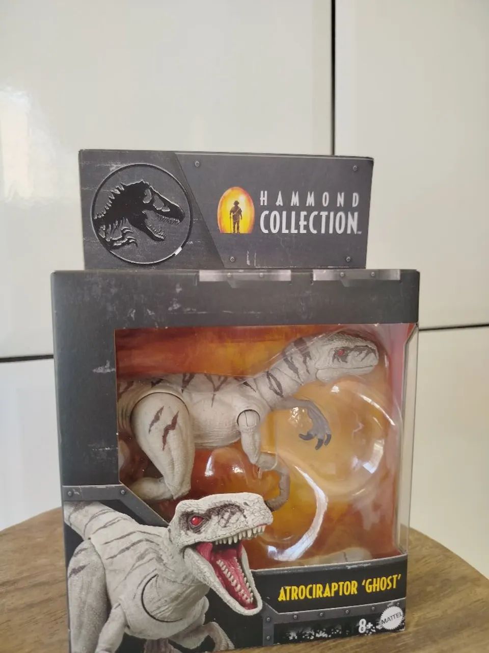 Atrociraptor ghost Jurassic world  lacrado 