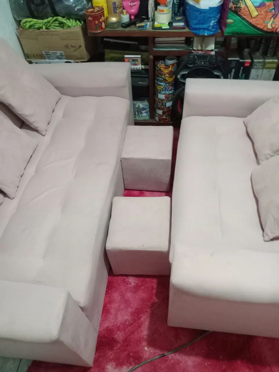 Vendo esse lindo sofá completo na cor rosa bebê leia o anúncio  - Foto 3