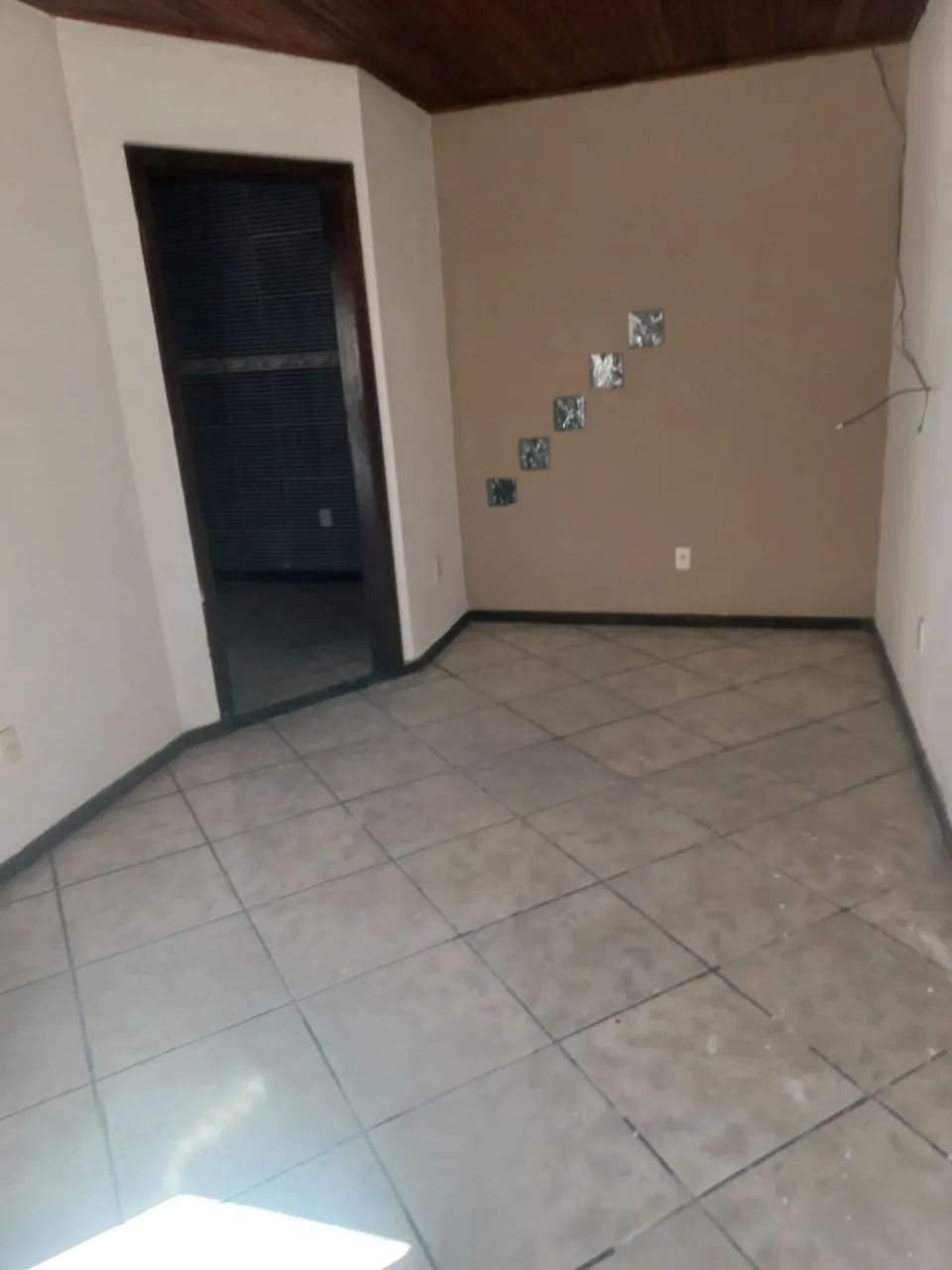 Alugo casa