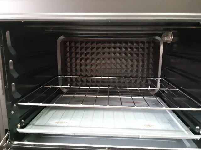 FORNO ELÉTRICO PHILCO 50L - MODERNO, PRÁTICO, EFICIENTE, DESIGN ELEGANTE E BONITO - Foto 4