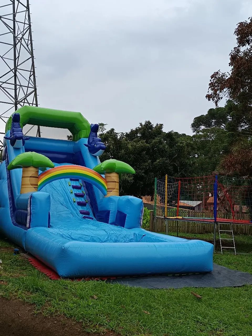 Cama elástica e piscina de bolinhas para locação  - Foto 5