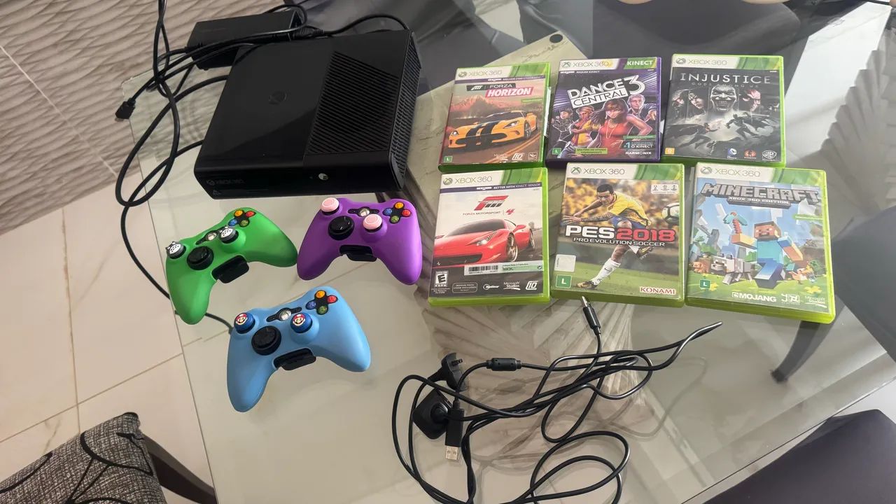 Xbox 360 + 3 Controles  - Foto 3