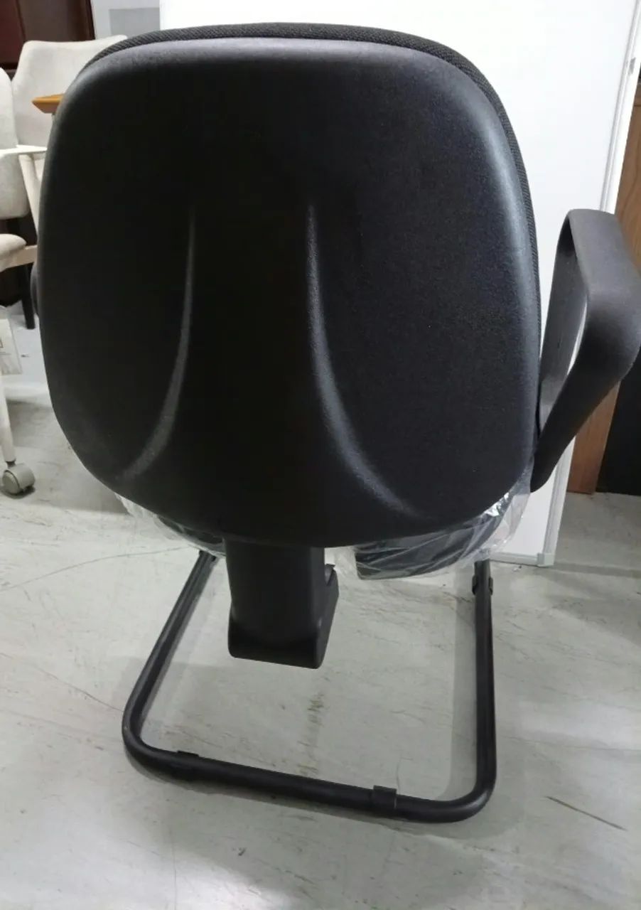 Cadeira Fixa Flexform Para Escritório Modelo Ski - Foto 5