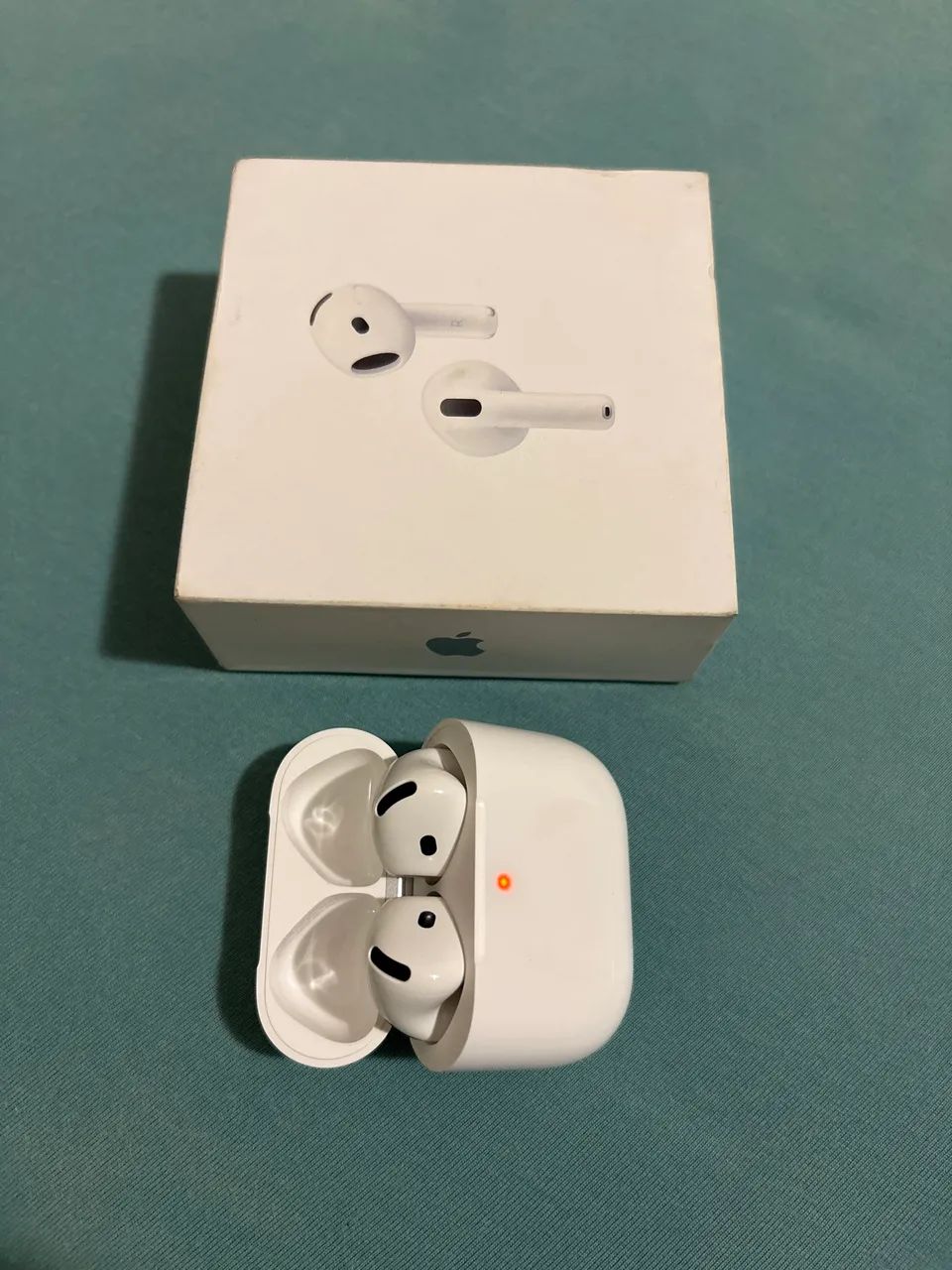 AirPods 4 com Cancelamento de Ruído (ANC) - Original Apple