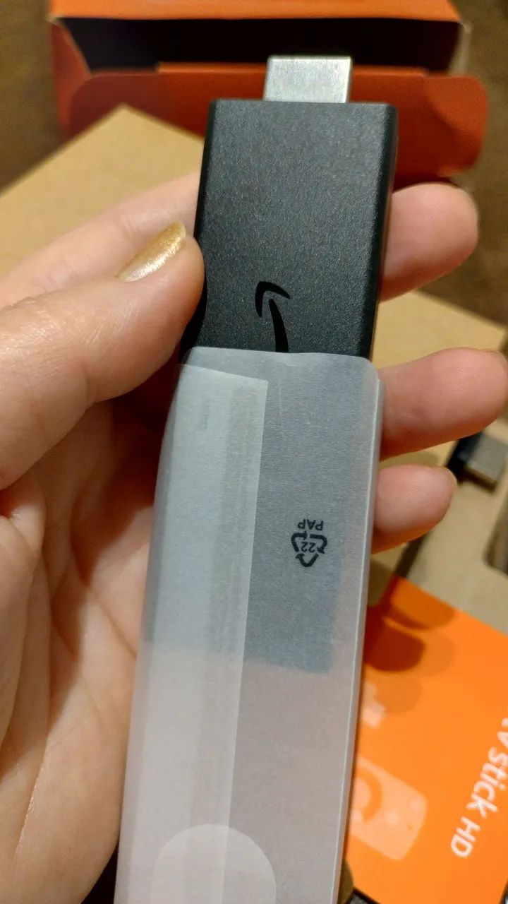 Fire TV Stick HD 8GB Amazon com Alexa | Smart TV | Streaming - Foto 5