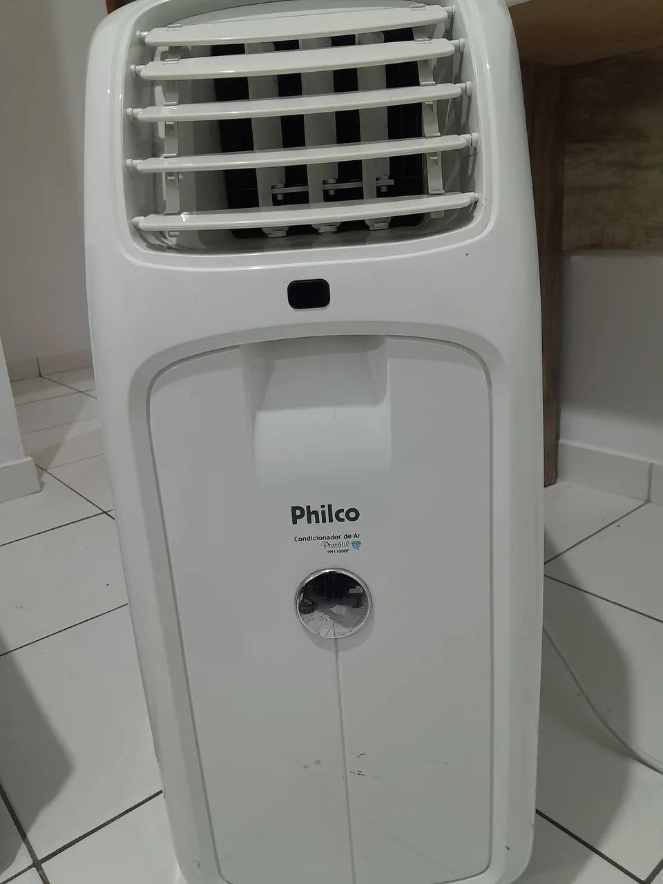 Ar-condicionado portátil Philco PH11000F funcionando - sem mangueira e controle - Foto 6