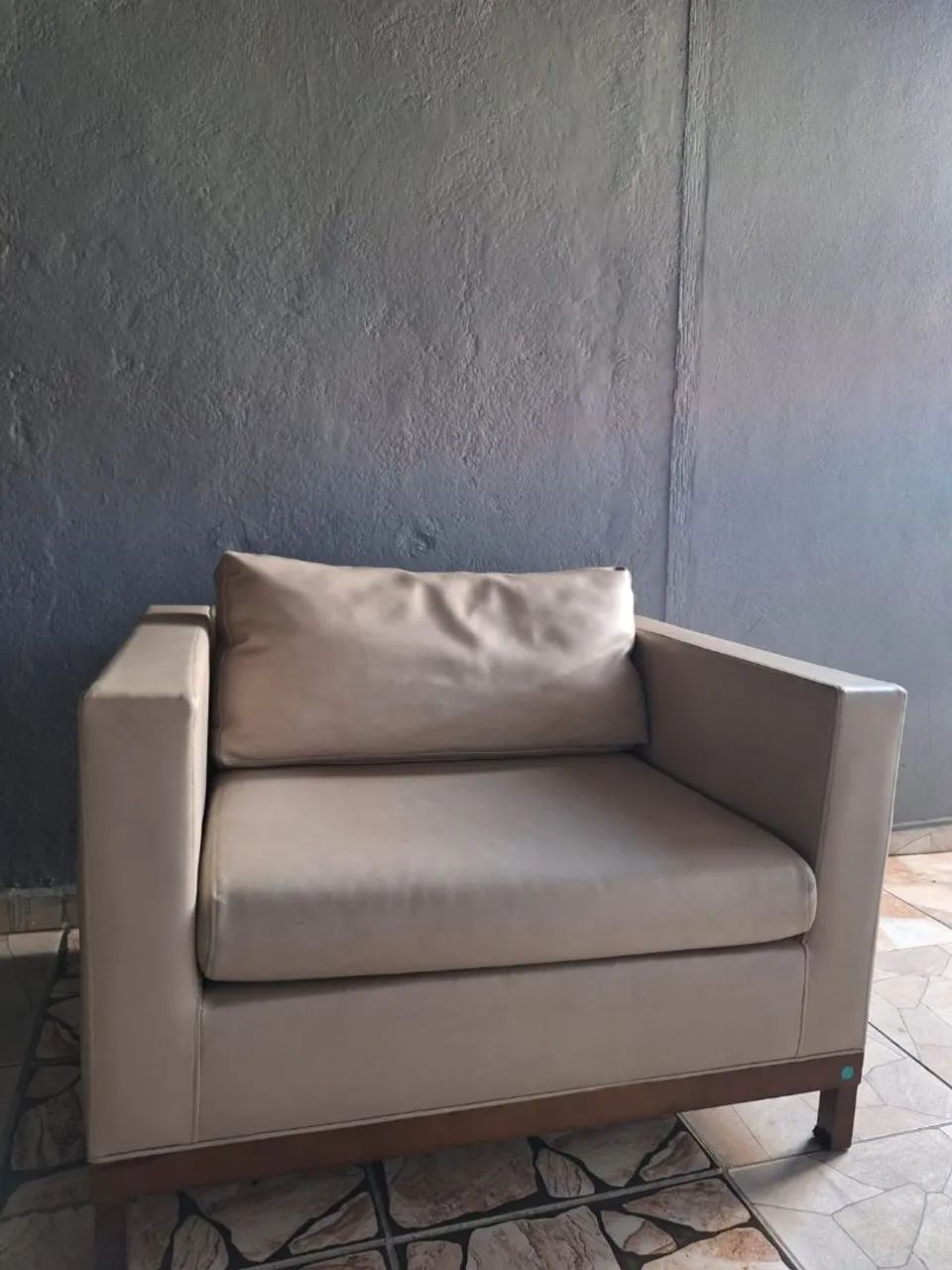Poltrona em corino Bege - Foto 4