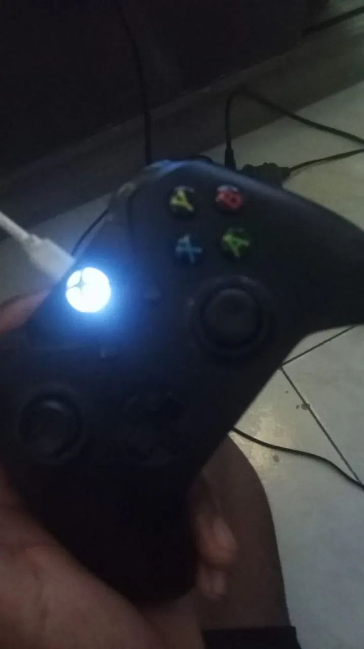 Xbox one / 2 controles. - Foto 2