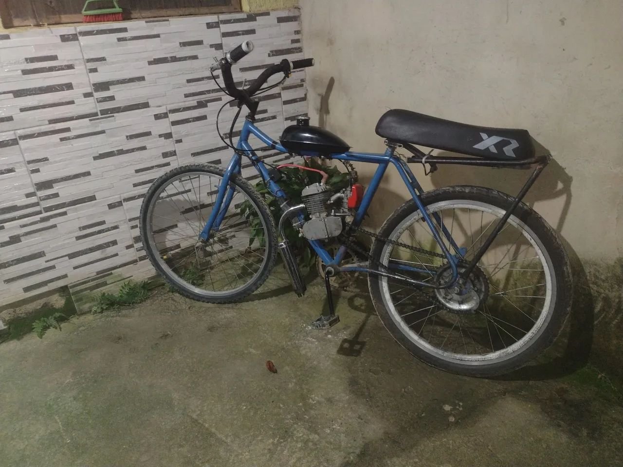 Vendo motorizada semi nova troco tmb  - Foto 3