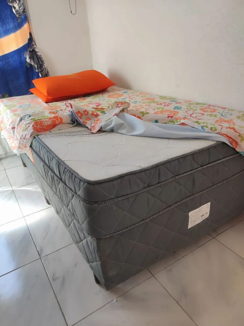 Cama solteirão 