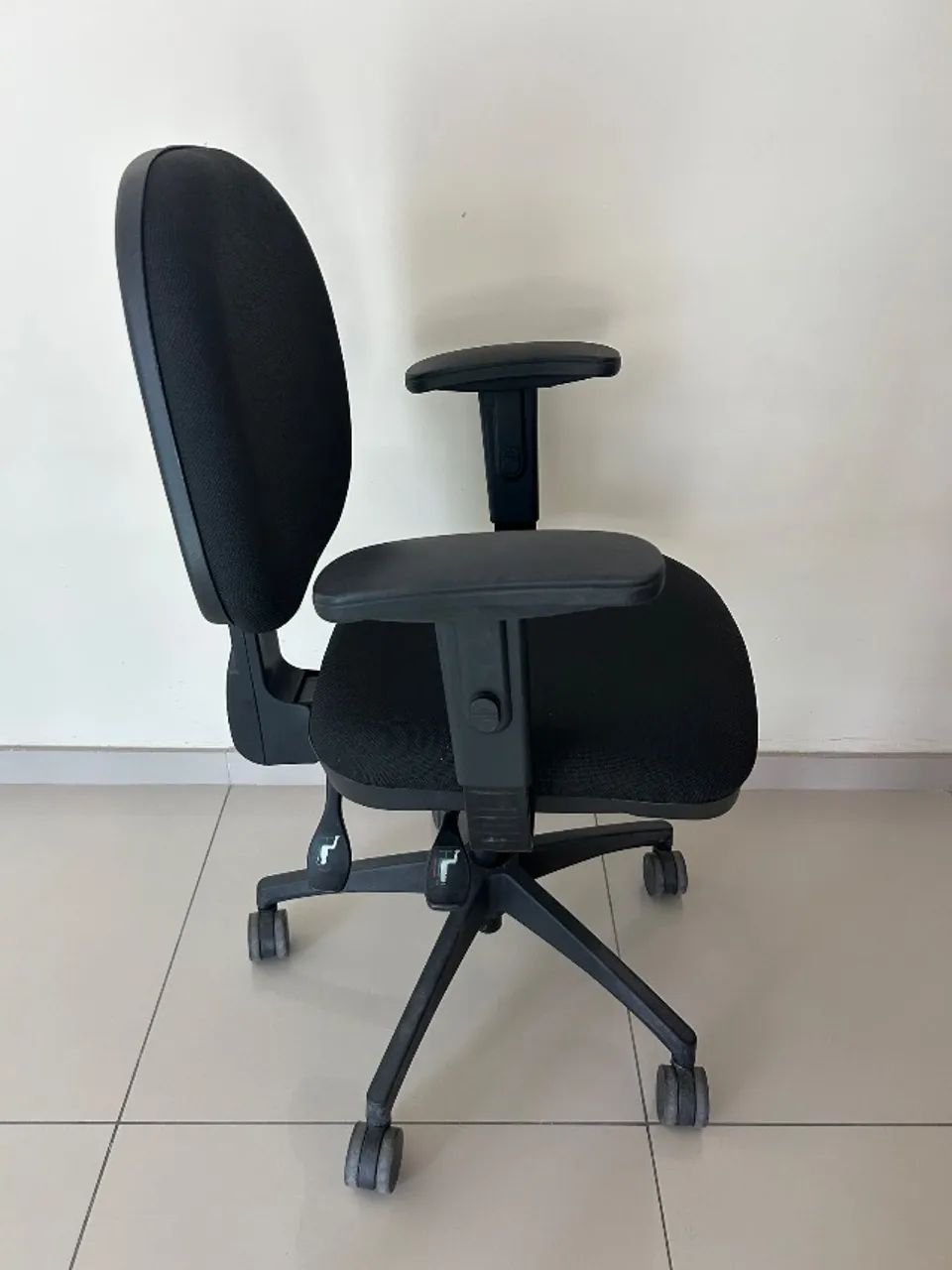 Cadeira de escritório - Foto 2