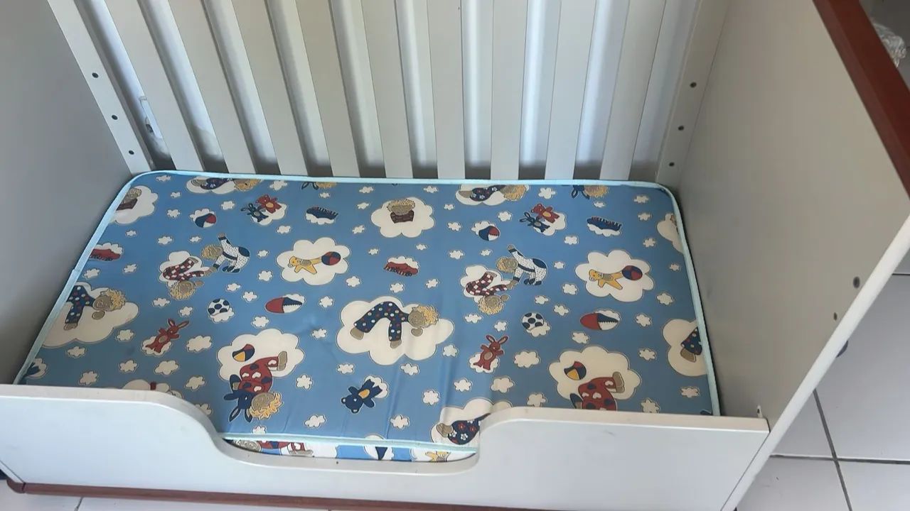 Berço Novo Laqueado com colchão - Foto 2