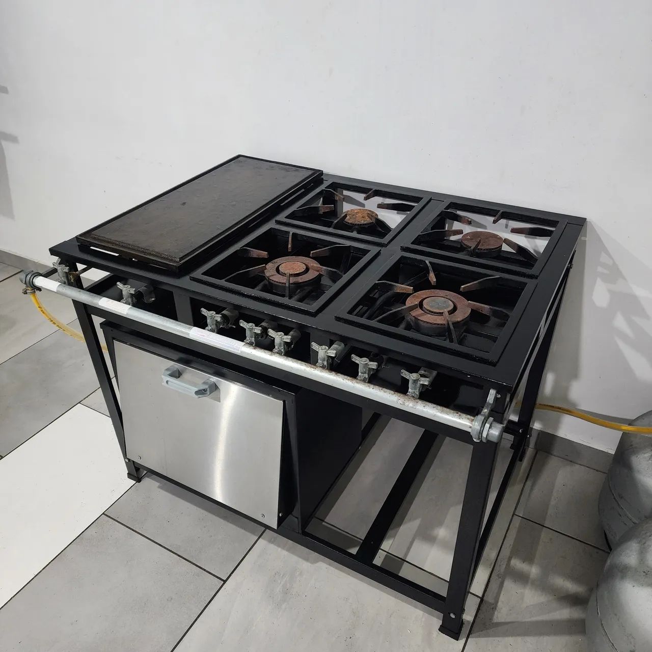 FOGÃO INDUSTRIAL 4 BOCAS COM CHAPA E FORNO - PROFISSIONAL - Foto 3