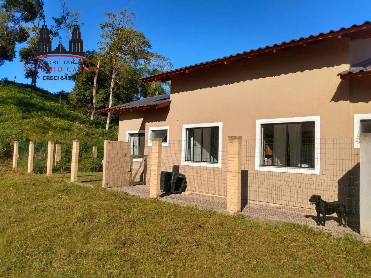 Casa à venda com excelente padrão de acabamento no Centro de Antônio Carlos/SC - Foto 4