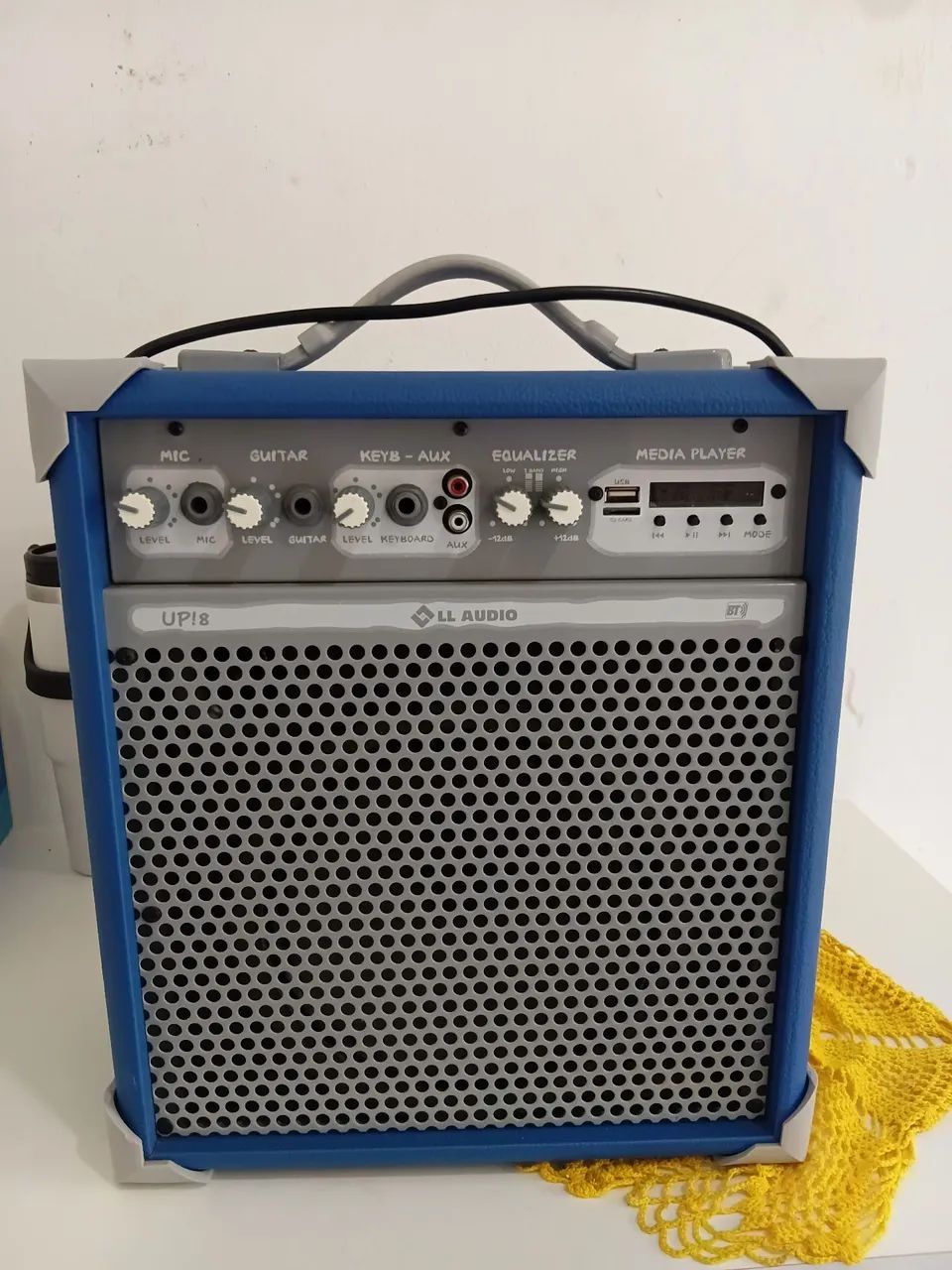 Caixa de Som Ativa LL Audio UP18