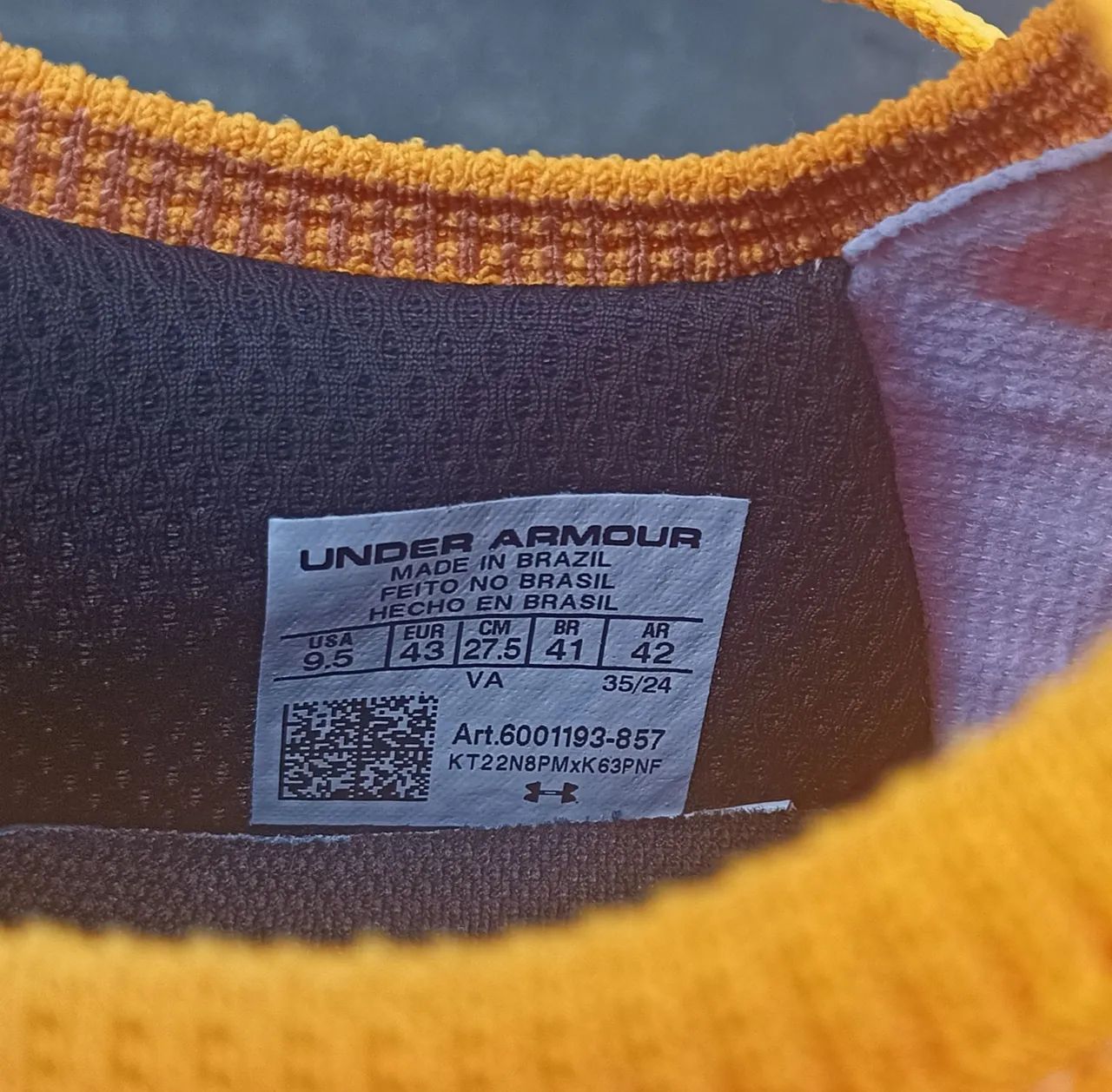 Vendo tênis Under Armon Amarelo - Foto 4