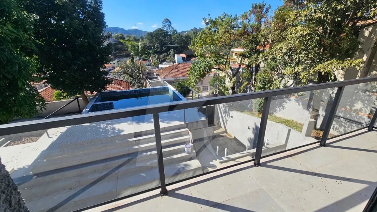 Casa com Piscina, 3 Quartos, 10 Vagas, Horto Florestal - Foto 2
