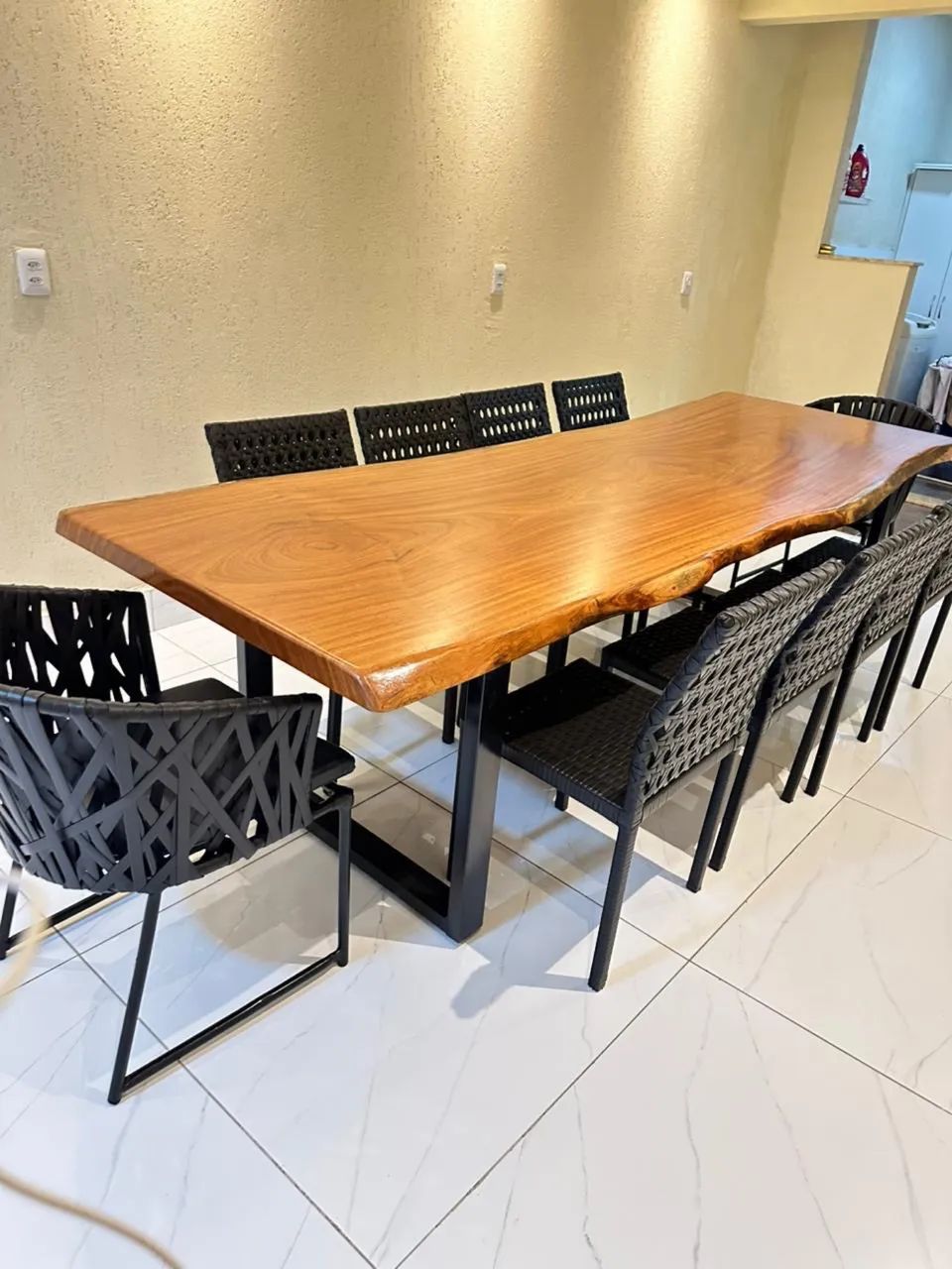 UM SOBRADO FORA DO COMUM | 3 SUÍTES + MOBILIADO - Foto 2