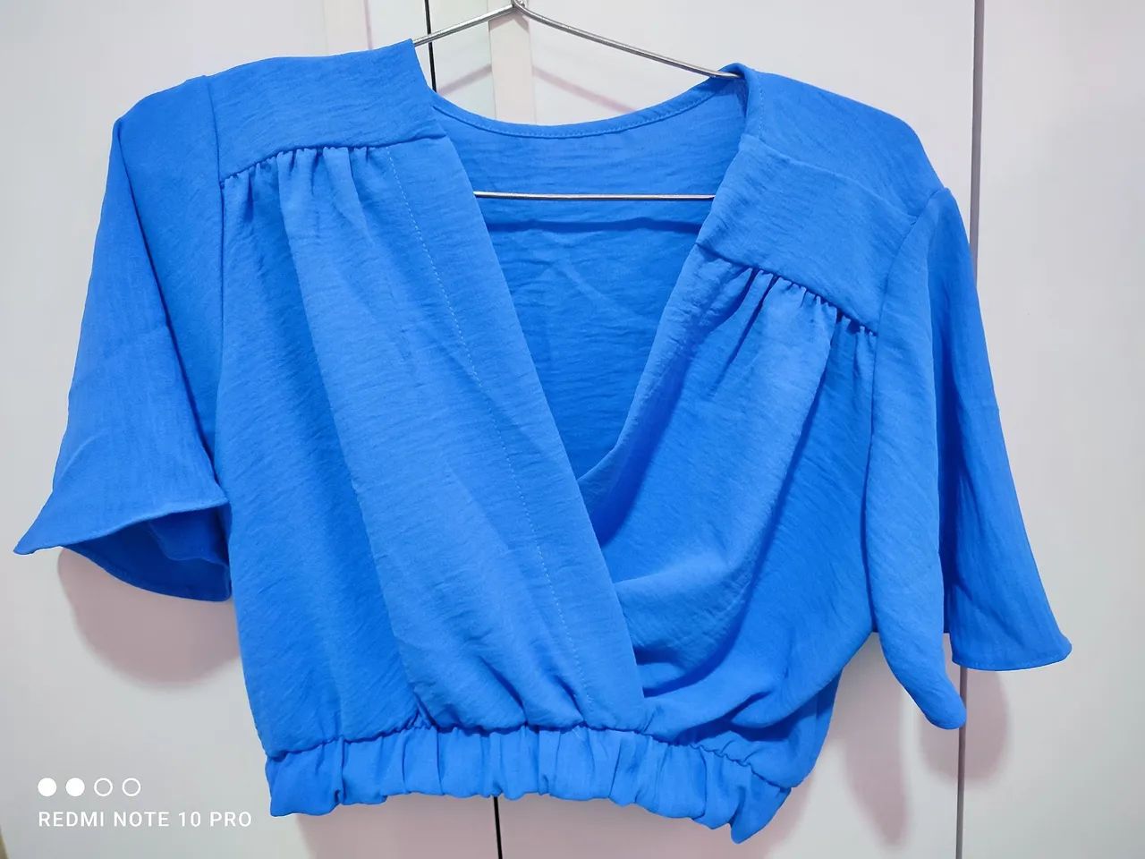 Blusa Cropped azul decote transpassado  - Foto 3