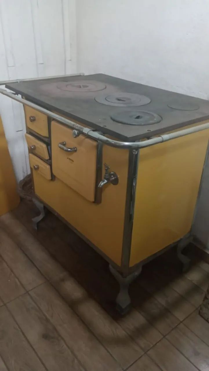 FOGÃO A LENHA