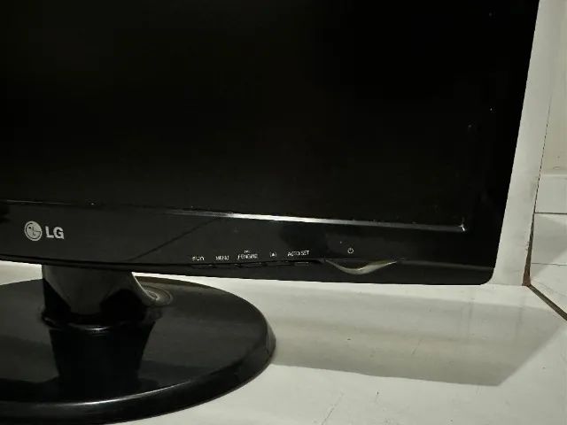 Monitor LG 17 polegadas em perfeitas condições - Usado  - Foto 2