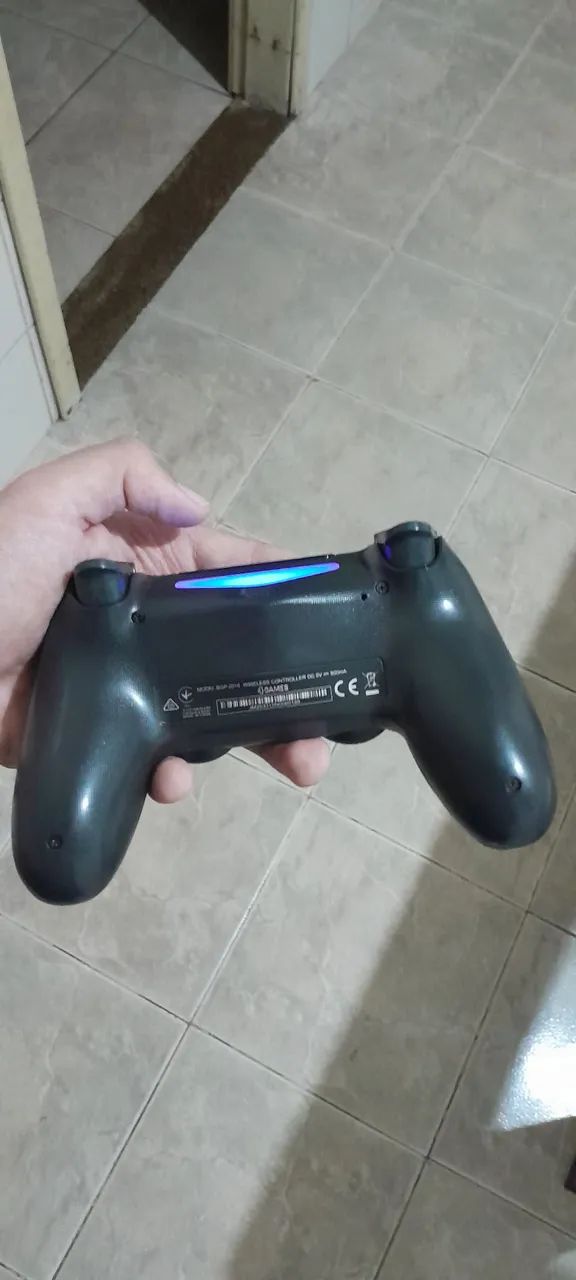 Controle compatível com PC e PS4 - Foto 4