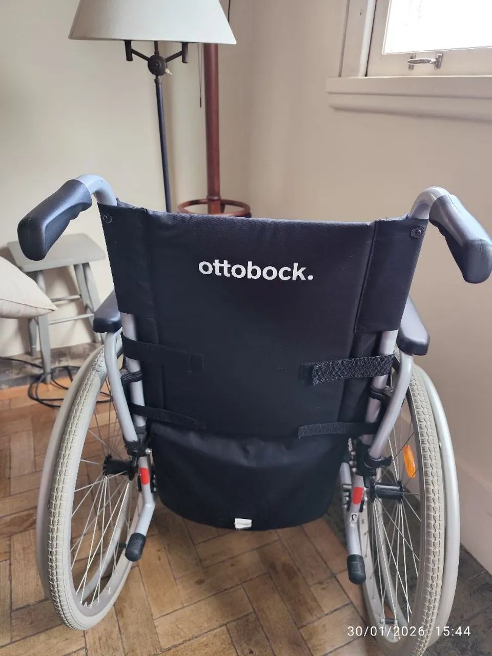 Cadeira de rodas Ottobock c dois meses de uso - Foto 2