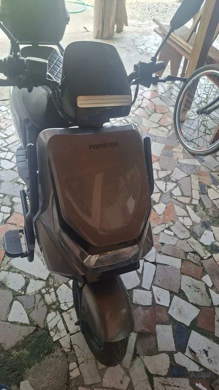 Scooter elétrica 