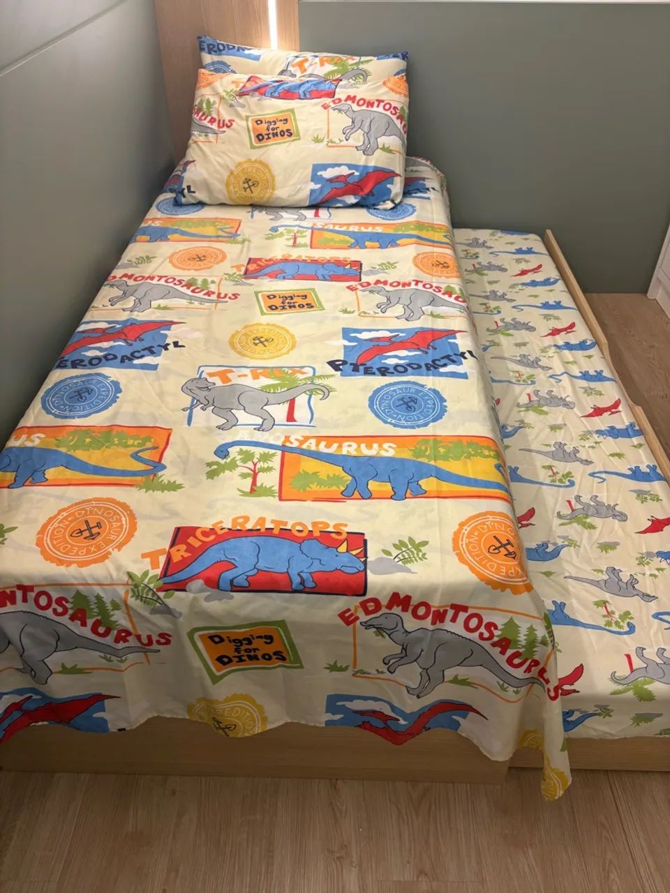 Cama solteiro com auxiliar + colchões  - Foto 4