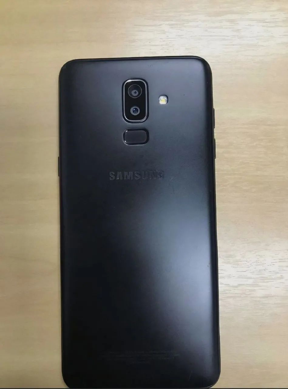 Samsung J8 - Foto 2