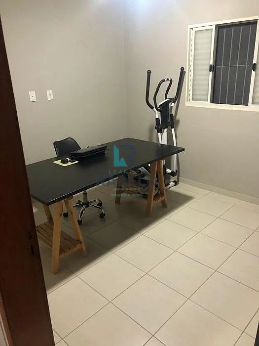 CASA GRANDE COM 3 QUARTOS COM EDÍCULA NO OLARIA LORENA-SP - Foto 4