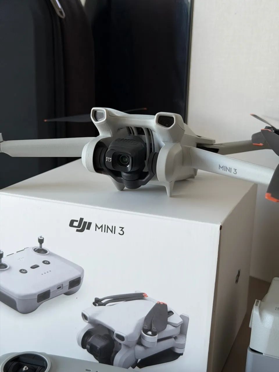 Drone DJI Mini 3 com Controle de Tela + Acessórios  - Foto 3