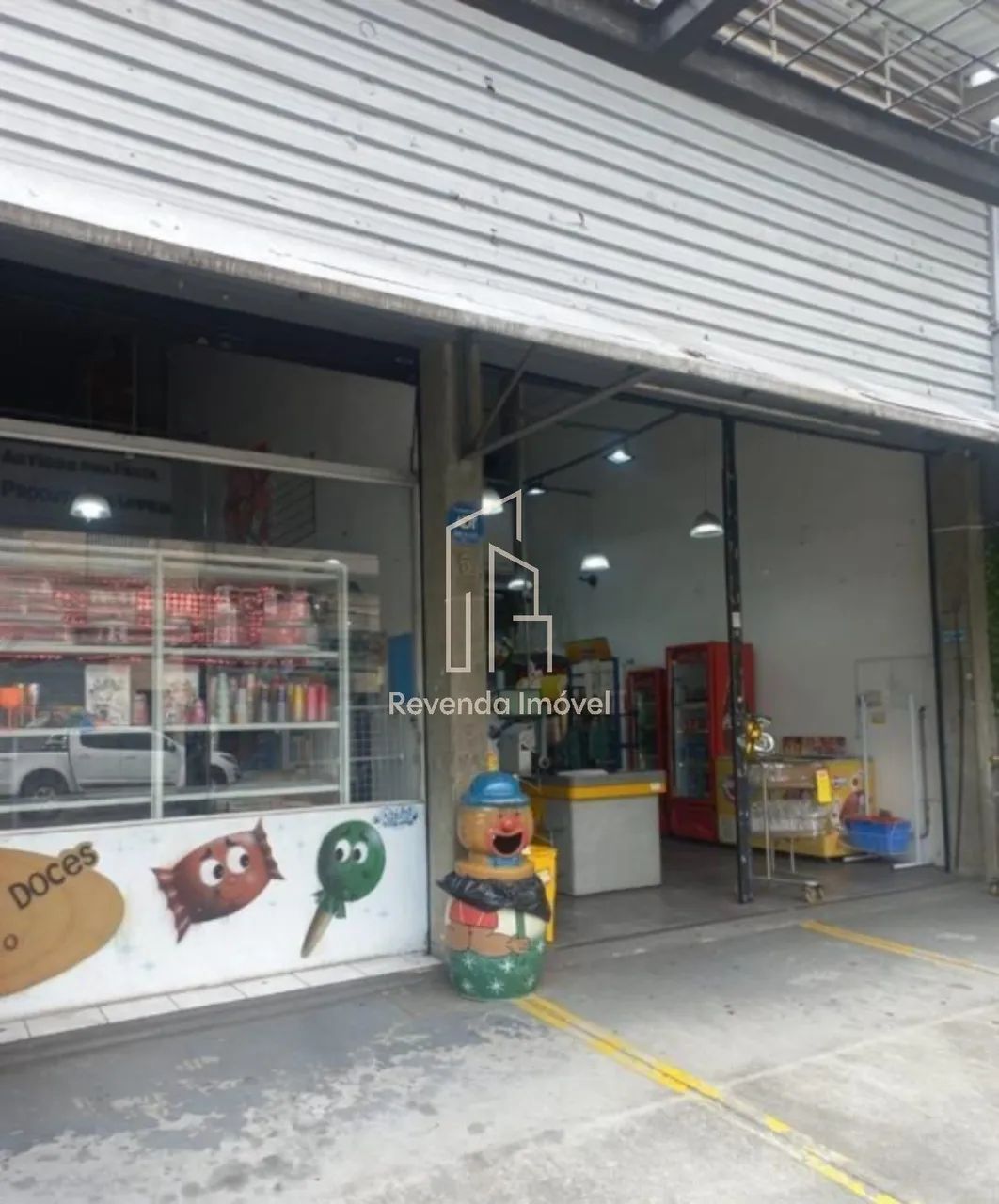 Oportunidade Única: Ponto Comercial na Mooca com 4 Vagas de Garagem e 250m² de Área