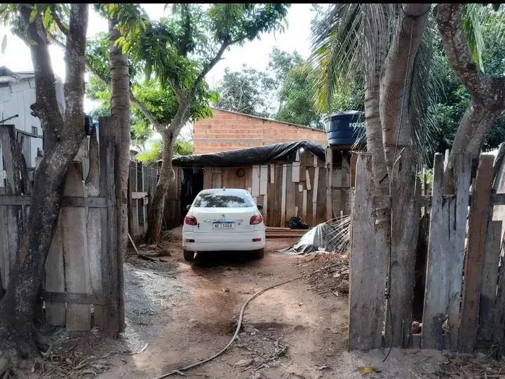 Casa a venda 50.000 pra vender logo ainda dou um desconto de 5.000 o máximo q da pra 