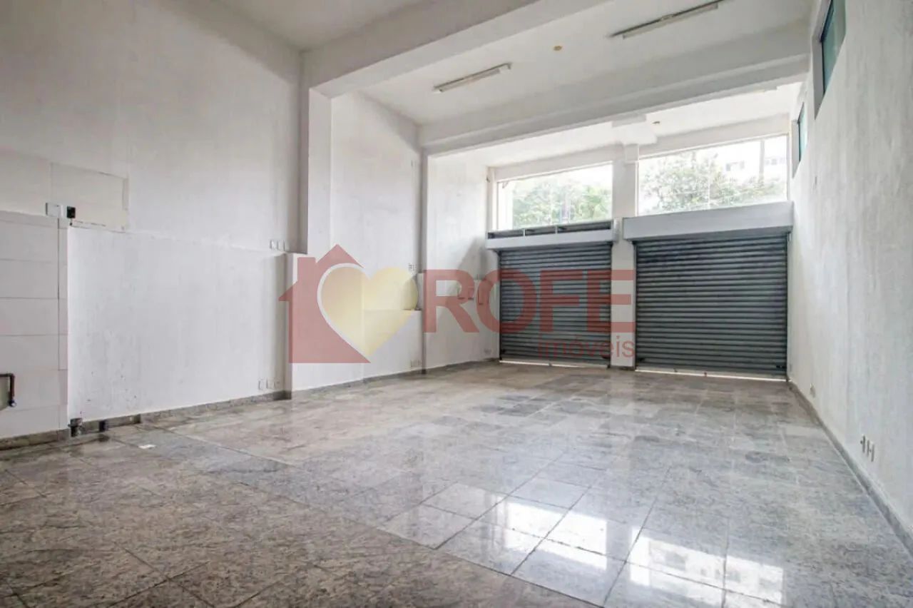 Loja Comercial em Moema com Amplo Espaço e Dois Pavimentos para Locação
