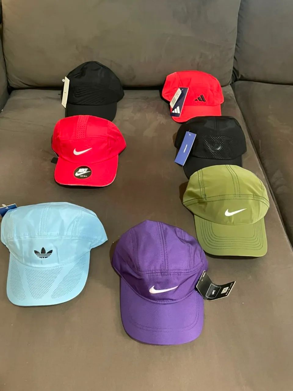 Variados modelos e marcas de bonés! *  *