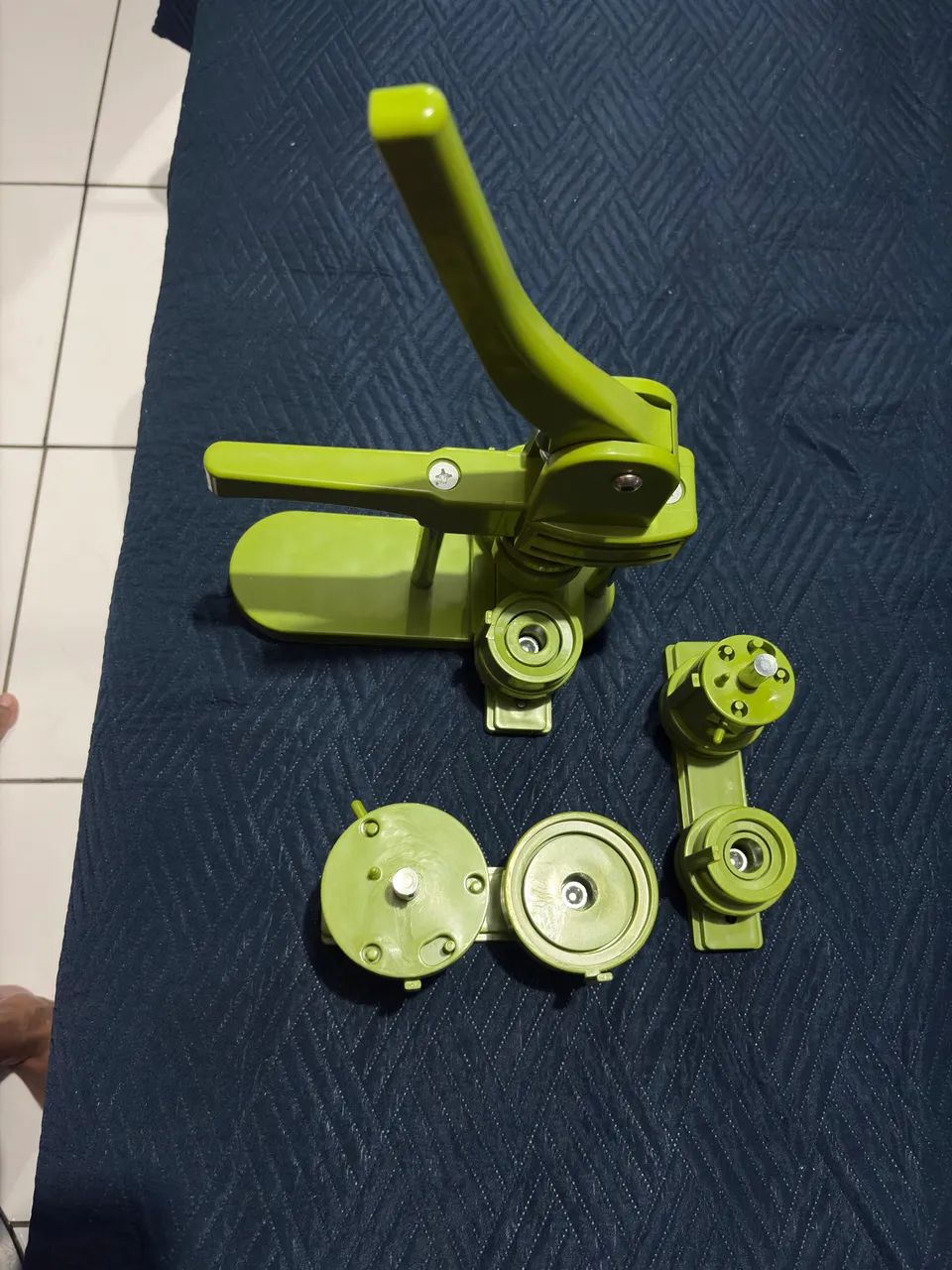 MÁQUINA DE BOTTONS - Foto 2