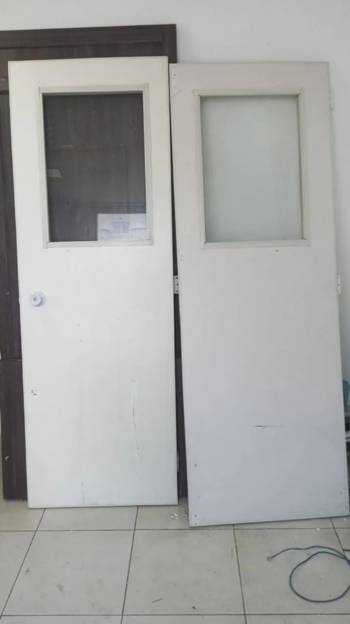 Portas de divisórias com vidro - Foto 2